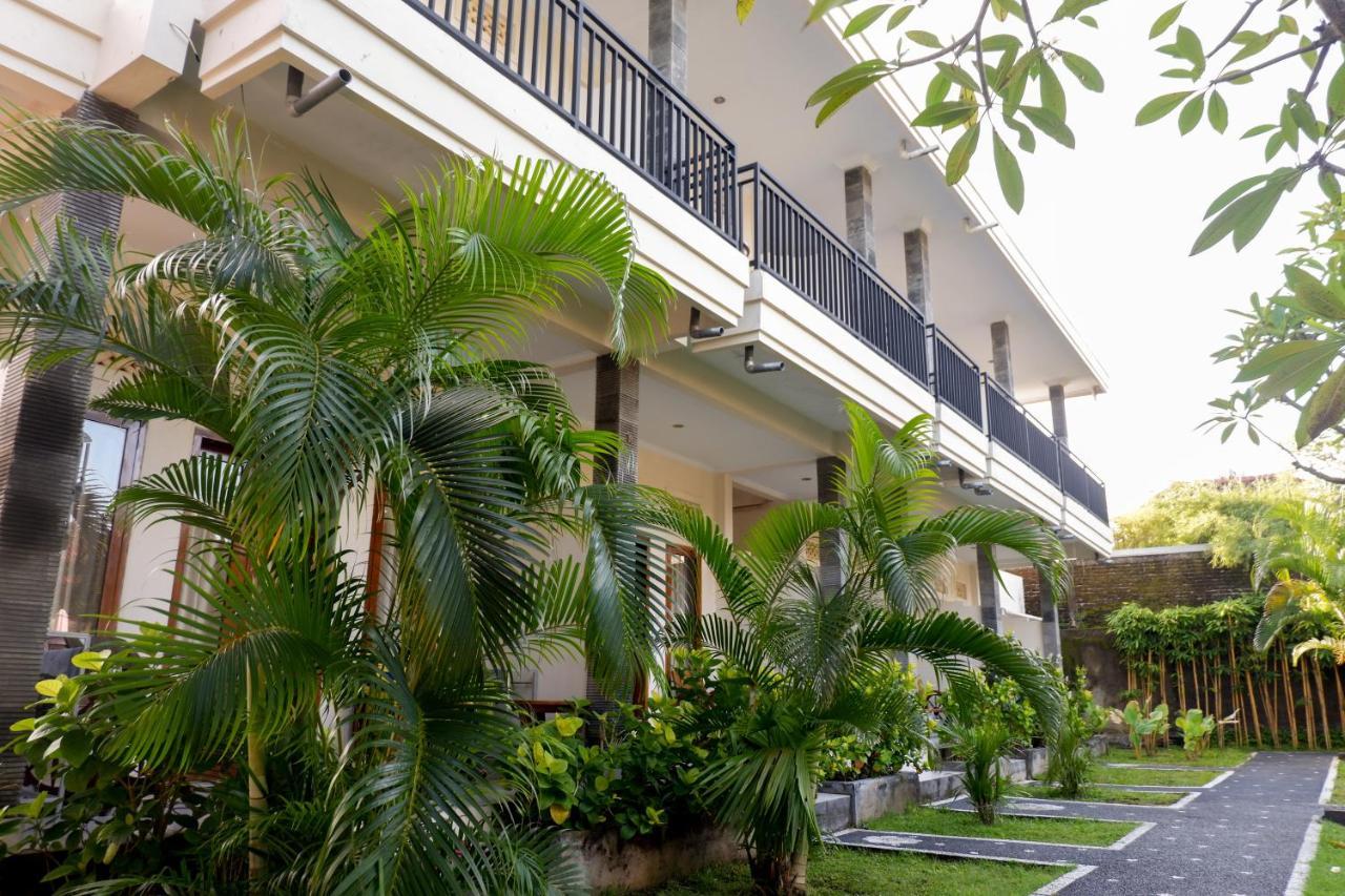 Puri Panca Jaya Hotel Seminyak Exterior foto