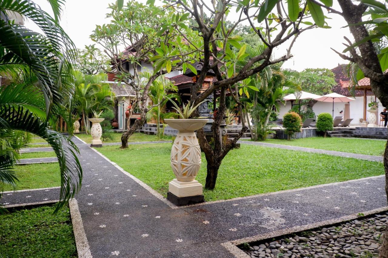 Puri Panca Jaya Hotel Seminyak Exterior foto