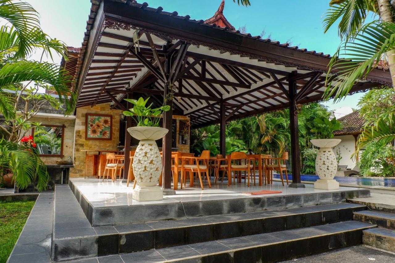 Puri Panca Jaya Hotel Seminyak Exterior foto